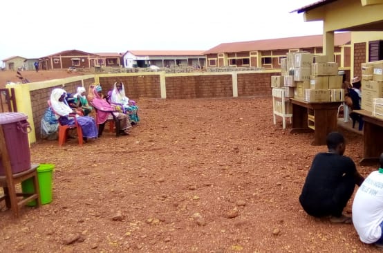 Mining company delivers medicine to New Hamdallaye eleven days after petition was delivered