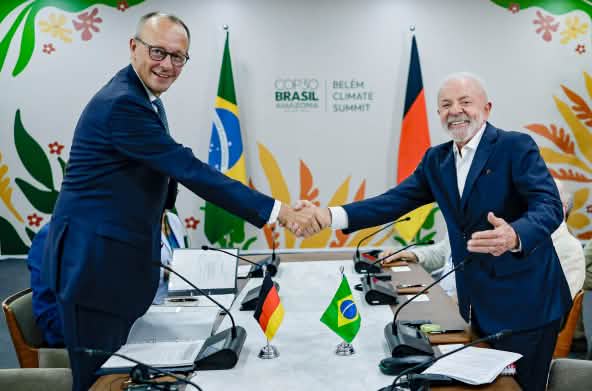 German Chancellor Friedrich Merz and Brazilian President Lula da Silva at COP30