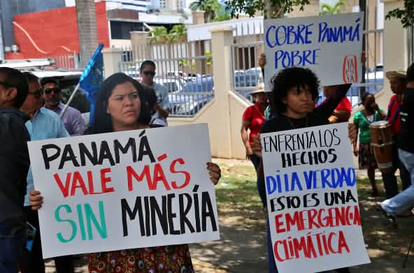 Demonstration against mining in Panama City, March 19, 2023