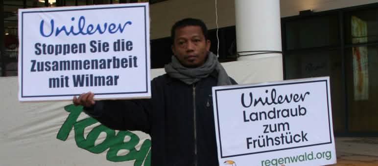 Nordin protesting in Hamburg in 2011