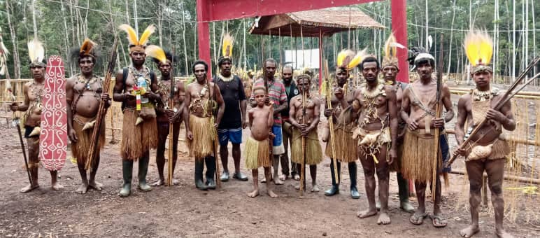 The Awyu of Boven Digoel are fighting for justice, land rights and the rainforest Group of Indigenous Awyu in traditional clothing