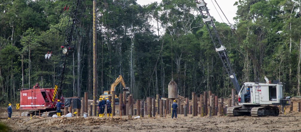 Infrastructure for oil extraction in Yasuní National Park