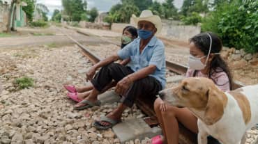 People impacted by the new route of the Tren Maya, on the existing tracks