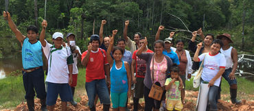 Residents of Tamshiyacu