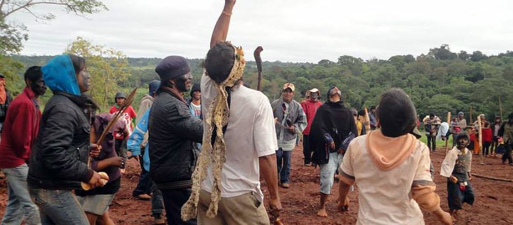 Chief Ramón López: “Where should we Avá go? This is our land.” Photo: CONAPI Members of the Avá Guaraní community dance amid the ruins of their temple