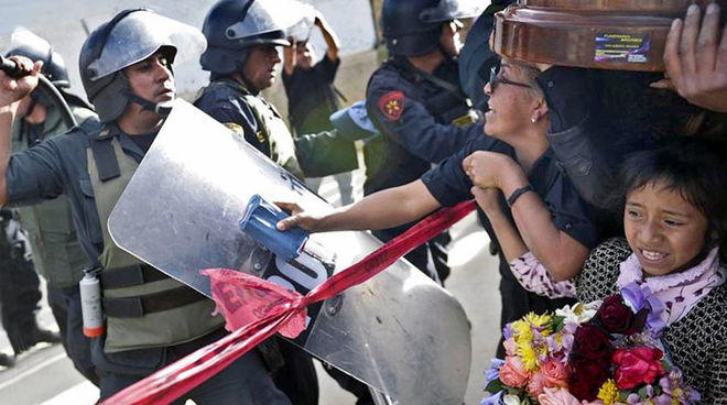Police force against peaceful protesters in Cajamarca